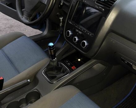 Синий Фольксваген Гольф, объемом двигателя 2 л и пробегом 400 тыс. км за 5500 $, фото 10 на Automoto.ua