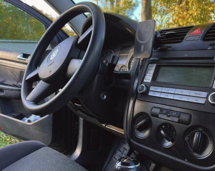 Фольксваген Гольф 2004 в Шаргороде на Automoto.ua Синий Фольксваген Гольф, объемом двигателя 1.6 л и пробегом 261 тыс. км за 5200 $, фото 7 на Automoto.ua