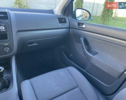 Синий Фольксваген Гольф, объемом двигателя 1.4 л и пробегом 175 тыс. км за 5299 $, фото 32 на Automoto.ua