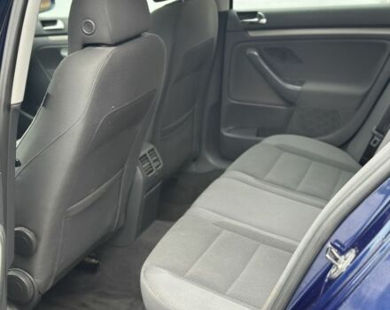 Синий Фольксваген Гольф, объемом двигателя 1.6 л и пробегом 195 тыс. км за 5900 $, фото 6 на Automoto.ua