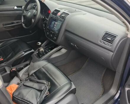 Синий Фольксваген Гольф, объемом двигателя 1.6 л и пробегом 326 тыс. км за 5800 $, фото 11 на Automoto.ua