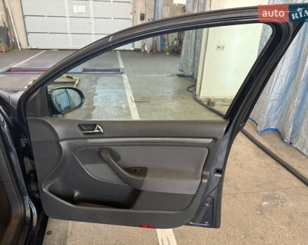 Синий Фольксваген Гольф, объемом двигателя 1.6 л и пробегом 171 тыс. км за 5350 $, фото 27 на Automoto.ua