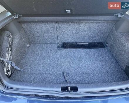 Синий Фольксваген Гольф, объемом двигателя 1.4 л и пробегом 175 тыс. км за 5299 $, фото 27 на Automoto.ua