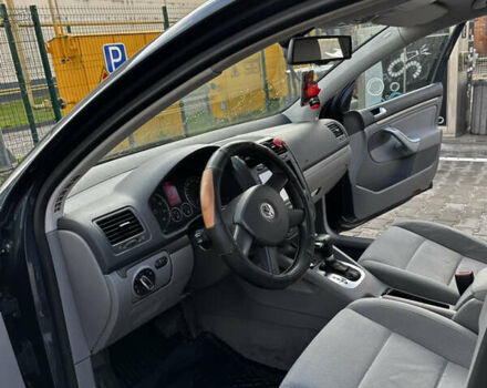 Синий Фольксваген Гольф, объемом двигателя 1.6 л и пробегом 270 тыс. км за 5800 $, фото 10 на Automoto.ua