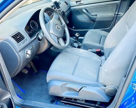 Синий Фольксваген Гольф, объемом двигателя 1.4 л и пробегом 200 тыс. км за 5300 $, фото 2 на Automoto.ua