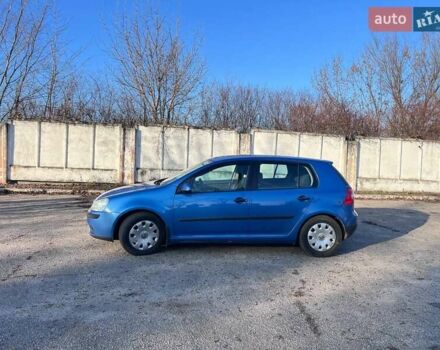 Синий Фольксваген Гольф, объемом двигателя 1.6 л и пробегом 212 тыс. км за 6000 $, фото 1 на Automoto.ua