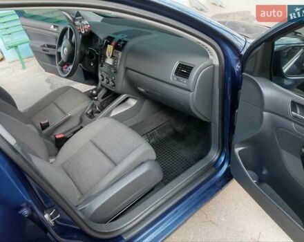 Синій Фольксваген Гольф, об'ємом двигуна 1.39 л та пробігом 275 тис. км за 4600 $, фото 11 на Automoto.ua