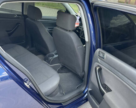 Синій Фольксваген Гольф, об'ємом двигуна 1.6 л та пробігом 219 тис. км за 6000 $, фото 22 на Automoto.ua