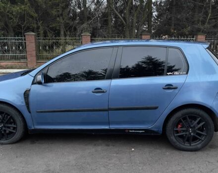 Синий Фольксваген Гольф, объемом двигателя 2 л и пробегом 400 тыс. км за 5500 $, фото 3 на Automoto.ua