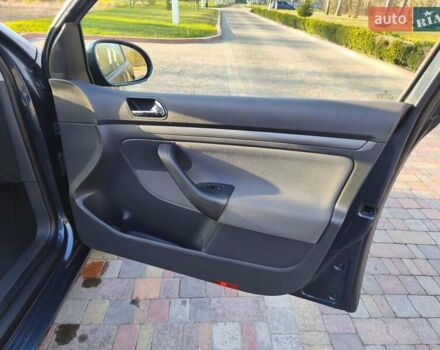 Синий Фольксваген Гольф, объемом двигателя 1.6 л и пробегом 174 тыс. км за 5500 $, фото 35 на Automoto.ua