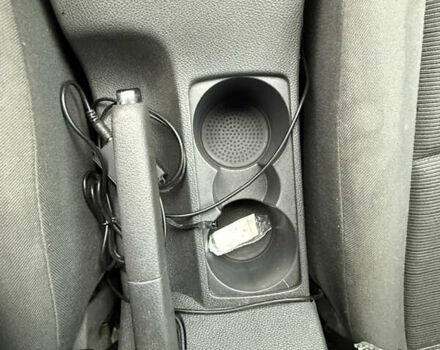 Фольксваген Гольф 2004 у Луцьку на Automoto.ua Синій Фольксваген Гольф, об'ємом двигуна 1.39 л та пробігом 245 тис. км за 5100 $, фото 19 на Automoto.ua