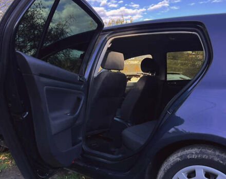 Фольксваген Гольф 2004 в Шаргороде на Automoto.ua Синий Фольксваген Гольф, объемом двигателя 1.6 л и пробегом 261 тыс. км за 5200 $, фото 4 на Automoto.ua