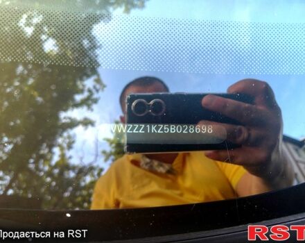 Синий Фольксваген Гольф, объемом двигателя 1.4 л и пробегом 312 тыс. км за 4800 $, фото 6 на Automoto.ua