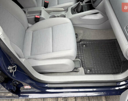 Синий Фольксваген Гольф, объемом двигателя 1.4 л и пробегом 170 тыс. км за 5600 $, фото 33 на Automoto.ua