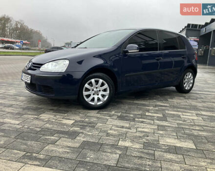 Синий Фольксваген Гольф, объемом двигателя 1.4 л и пробегом 170 тыс. км за 5600 $, фото 1 на Automoto.ua