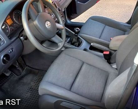 Синий Фольксваген Гольф, объемом двигателя 1.4 л и пробегом 275 тыс. км за 5200 $, фото 2 на Automoto.ua