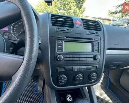 Синий Фольксваген Гольф, объемом двигателя 1.98 л и пробегом 145 тыс. км за 6500 $, фото 4 на Automoto.ua