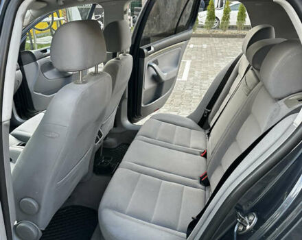 Синий Фольксваген Гольф, объемом двигателя 1.6 л и пробегом 270 тыс. км за 5800 $, фото 7 на Automoto.ua