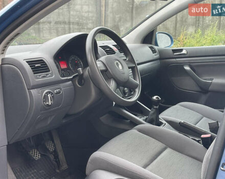 Синий Фольксваген Гольф, объемом двигателя 1.6 л и пробегом 204 тыс. км за 5900 $, фото 19 на Automoto.ua