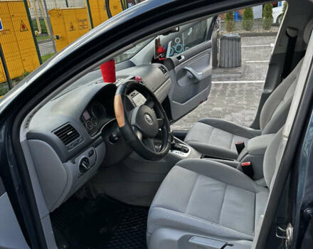 Синий Фольксваген Гольф, объемом двигателя 1.6 л и пробегом 270 тыс. км за 5800 $, фото 20 на Automoto.ua