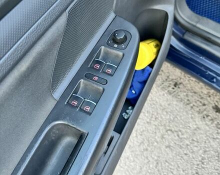 Синий Фольксваген Гольф, объемом двигателя 1.4 л и пробегом 256 тыс. км за 4650 $, фото 11 на Automoto.ua