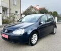 Синий Фольксваген Гольф, объемом двигателя 1.6 л и пробегом 250 тыс. км за 5500 $, фото 1 на Automoto.ua