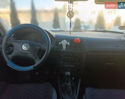 Синій Фольксваген Гольф, об'ємом двигуна 1.39 л та пробігом 244 тис. км за 3400 $, фото 4 на Automoto.ua