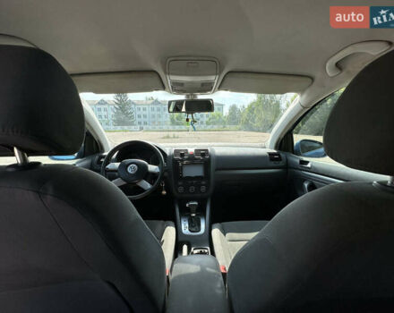 Синий Фольксваген Гольф, объемом двигателя 1.9 л и пробегом 285 тыс. км за 5500 $, фото 9 на Automoto.ua