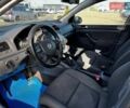 Синий Фольксваген Гольф, объемом двигателя 1.6 л и пробегом 260 тыс. км за 4500 $, фото 6 на Automoto.ua