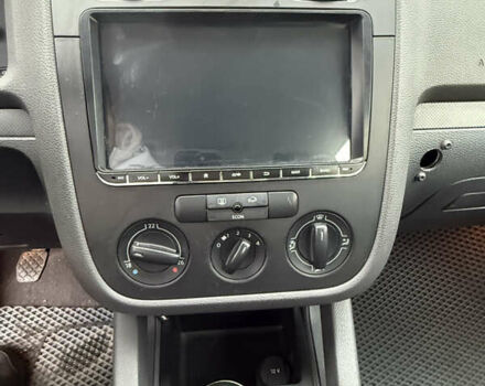 Фольксваген Гольф 2004 у Луцьку на Automoto.ua Синій Фольксваген Гольф, об'ємом двигуна 1.39 л та пробігом 245 тис. км за 5100 $, фото 15 на Automoto.ua