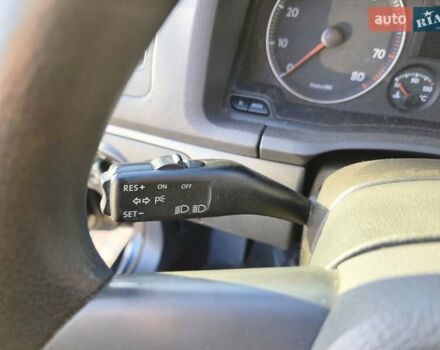 Синий Фольксваген Гольф, объемом двигателя 1.6 л и пробегом 174 тыс. км за 5500 $, фото 41 на Automoto.ua