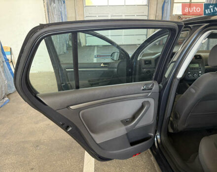 Синий Фольксваген Гольф, объемом двигателя 1.6 л и пробегом 171 тыс. км за 5350 $, фото 24 на Automoto.ua