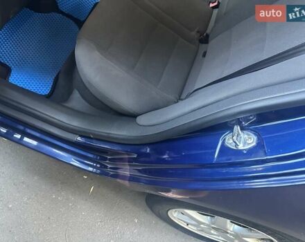 Синий Фольксваген Гольф, объемом двигателя 1.6 л и пробегом 286 тыс. км за 6500 $, фото 16 на Automoto.ua