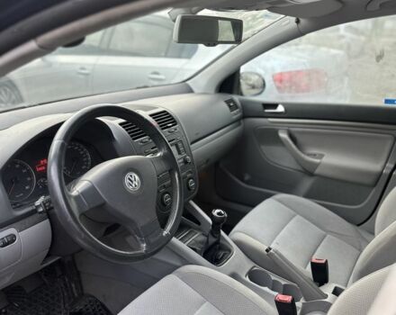 Синий Фольксваген Гольф, объемом двигателя 1.6 л и пробегом 1000 тыс. км за 2950 $, фото 5 на Automoto.ua