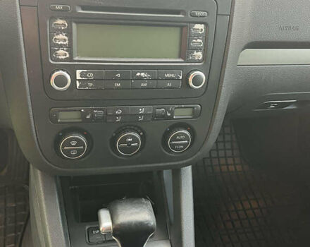 Синій Фольксваген Гольф, об'ємом двигуна 1.6 л та пробігом 226 тис. км за 5300 $, фото 7 на Automoto.ua