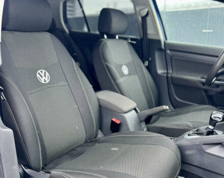 Синий Фольксваген Гольф, объемом двигателя 1.6 л и пробегом 203 тыс. км за 6750 $, фото 61 на Automoto.ua