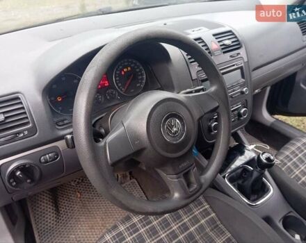 Синий Фольксваген Гольф, объемом двигателя 1.97 л и пробегом 220 тыс. км за 5300 $, фото 4 на Automoto.ua