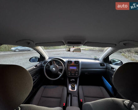 Синий Фольксваген Гольф, объемом двигателя 1.6 л и пробегом 210 тыс. км за 6700 $, фото 18 на Automoto.ua