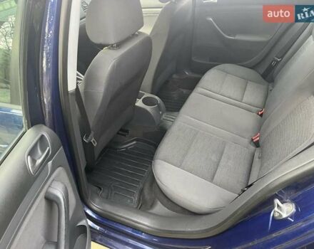 Синий Фольксваген Гольф, объемом двигателя 1.6 л и пробегом 212 тыс. км за 5200 $, фото 16 на Automoto.ua