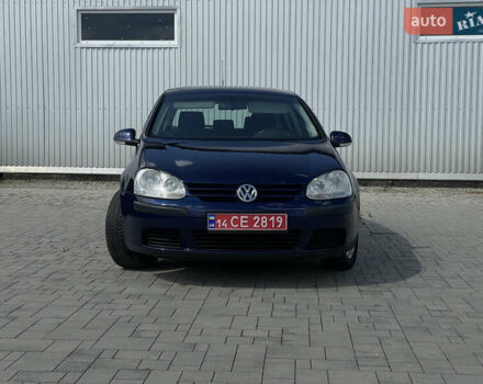 Синий Фольксваген Гольф, объемом двигателя 1.6 л и пробегом 243 тыс. км за 4950 $, фото 45 на Automoto.ua