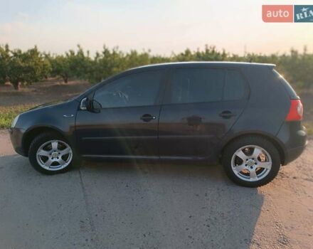 Синий Фольксваген Гольф, объемом двигателя 1.6 л и пробегом 250 тыс. км за 5200 $, фото 1 на Automoto.ua