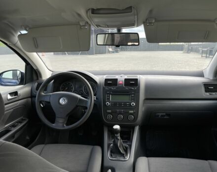 Синий Фольксваген Гольф, объемом двигателя 1.6 л и пробегом 243 тыс. км за 5000 $, фото 13 на Automoto.ua