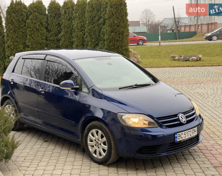 Синий Фольксваген Гольф, объемом двигателя 2 л и пробегом 285 тыс. км за 5450 $, фото 4 на Automoto.ua
