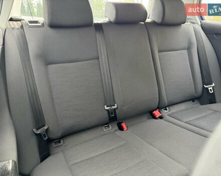 Синий Фольксваген Гольф, объемом двигателя 1.6 л и пробегом 214 тыс. км за 6350 $, фото 17 на Automoto.ua