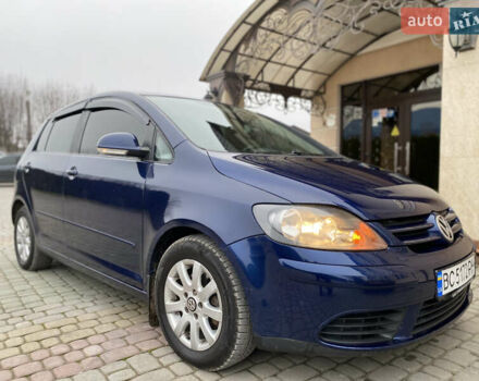 Синий Фольксваген Гольф, объемом двигателя 2 л и пробегом 285 тыс. км за 5450 $, фото 16 на Automoto.ua