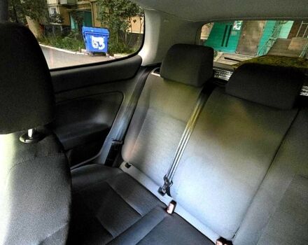 Синий Фольксваген Гольф, объемом двигателя 1.4 л и пробегом 276 тыс. км за 4500 $, фото 5 на Automoto.ua