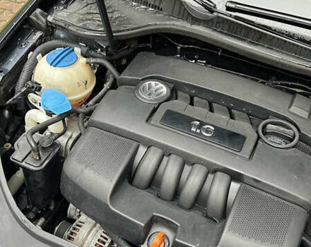 Синий Фольксваген Гольф, объемом двигателя 1.6 л и пробегом 252 тыс. км за 5350 $, фото 25 на Automoto.ua