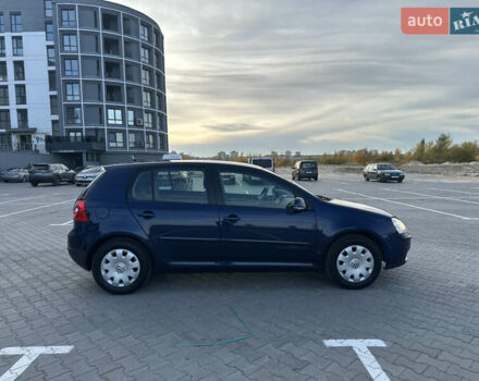 Синий Фольксваген Гольф, объемом двигателя 1.39 л и пробегом 238 тыс. км за 5750 $, фото 8 на Automoto.ua