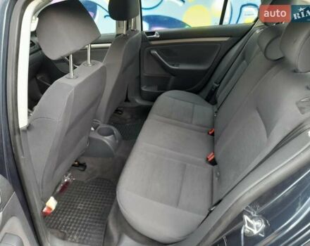 Синий Фольксваген Гольф, объемом двигателя 1.6 л и пробегом 231 тыс. км за 4850 $, фото 2 на Automoto.ua