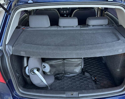 Синий Фольксваген Гольф, объемом двигателя 1.6 л и пробегом 211 тыс. км за 5500 $, фото 48 на Automoto.ua